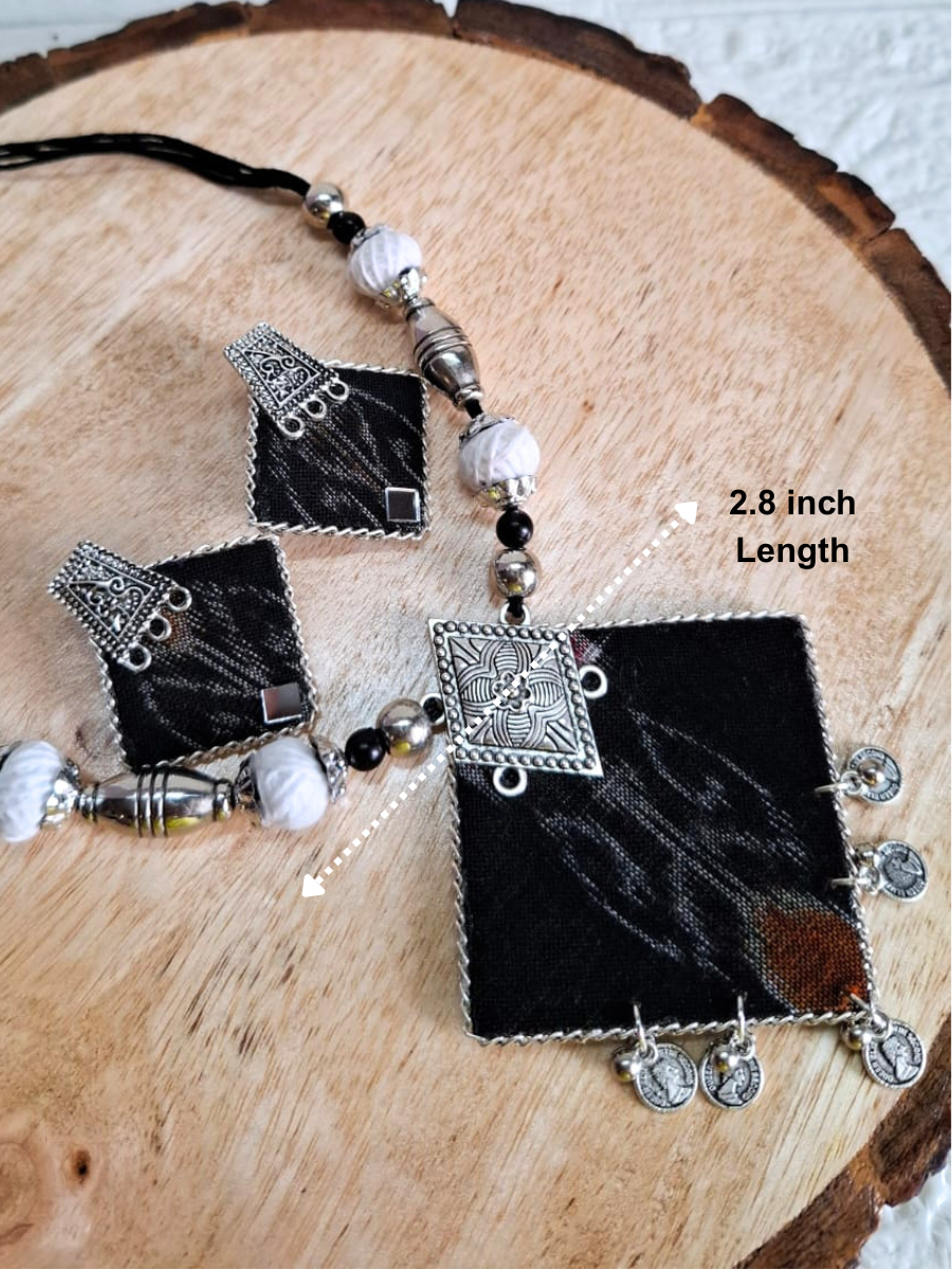 Black Medium Necklace Set With Earrings